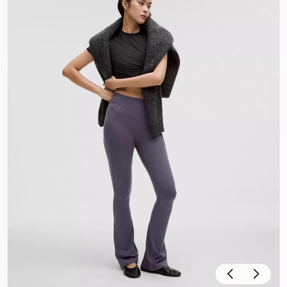 lululemon Softy Suedey Split-Hem High-Rise Mini-Flare Pant in Nightfall size 6 - Picture 7 of 13